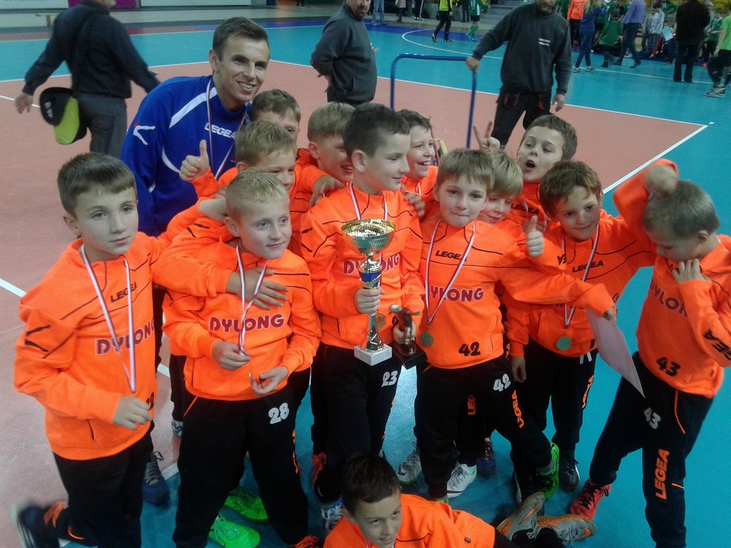 Piłkarze z Praszki wygrali “Puchar Wilka” w Częstochowie
