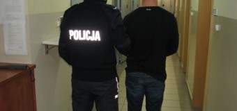Policjanci z Praszki zatrzymali złodzieja kosmetyków