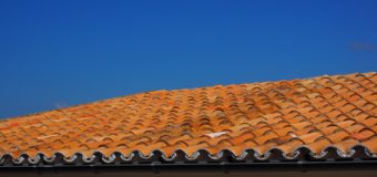 Jaki materiał najlepiej sprawdzi się na pokrycie dachu?