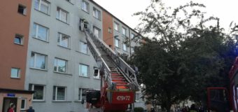 15 osób ewakuowanych z bloku w Praszce. Przyczyną spalona kolacja