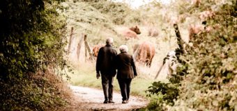 Opieka na osobami starszymi w Niemczech – jakie obowiązki obejmuje