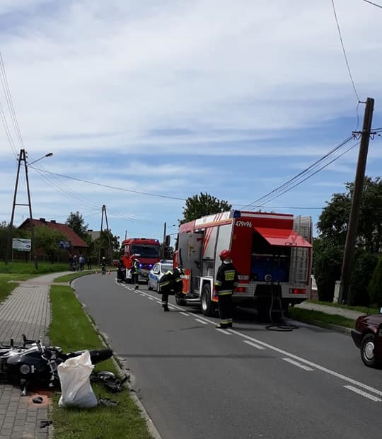 Wypadek w Radłowie. Kierujący motocyklem zabrany śmigłowcem do szpitala