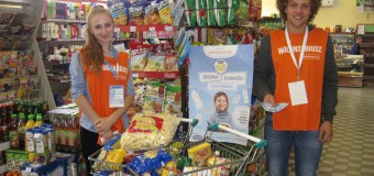 Olescy uczniowie zebrali prawie pół tony żywności dla potrzebujących