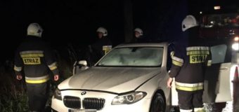 Pożar BMW – kierujący podjął skuteczną akcję gaśniczą