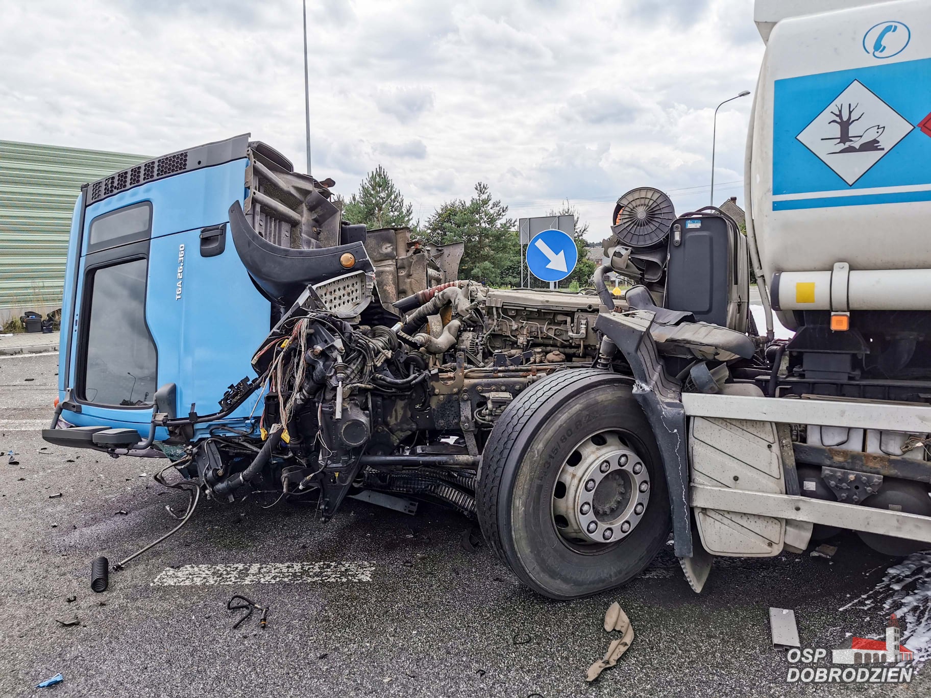 Zderzenie dwóch ciężarówek na obwodnicy Myśliny