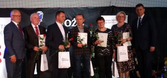 Róże Powiatu Oleskiego 2020/2021 wręczone! Przedstawiamy sylwetki nagrodzonych