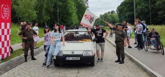 31-letnią skodą do Albanii? Kierowca z Olesna zbiera środki na udział w charytatywnym rajdzie!