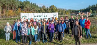 260 uczniów posadziło piętnaście tysięcy drzew w Oleśnie!