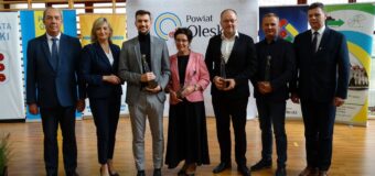 XIII Forum Kooperacja 2023. Wręczono nagrody na najlepsze startupy oraz Perły Powiatu Oleskiego